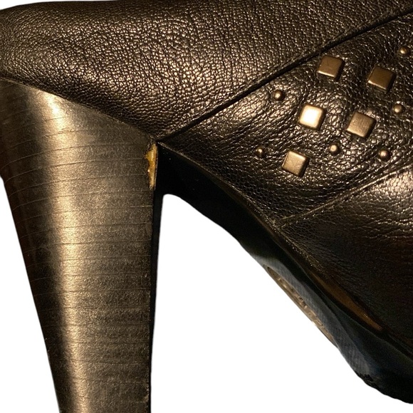 Söfft Heeled Leather Black Mules with Studs - Picture 14 of 14